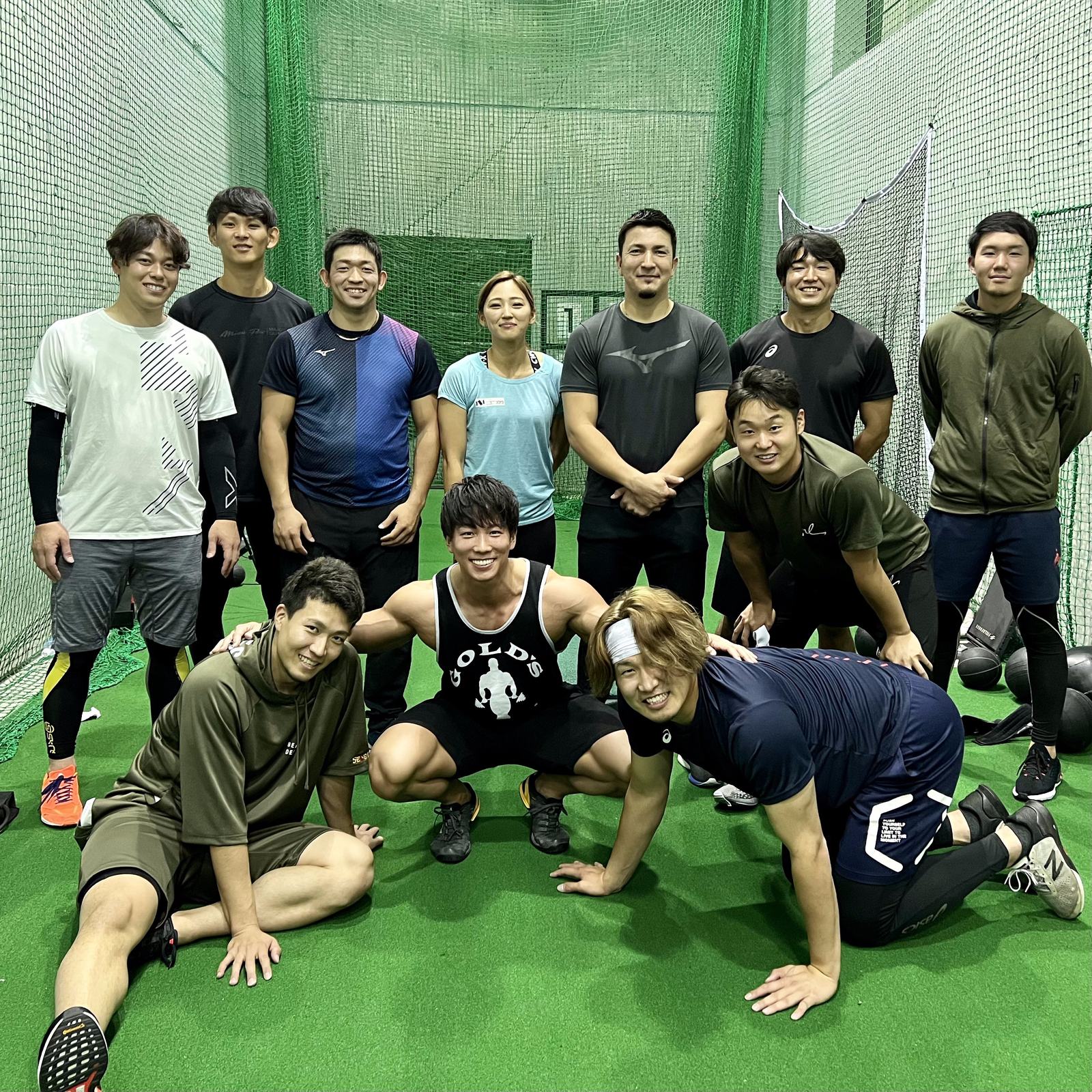NEOLABの自主トレに集まったメジャーリーガー、プロ野球選手、ボディビル・やり投げの日本チャンピオンらトップアスリートの集合写真